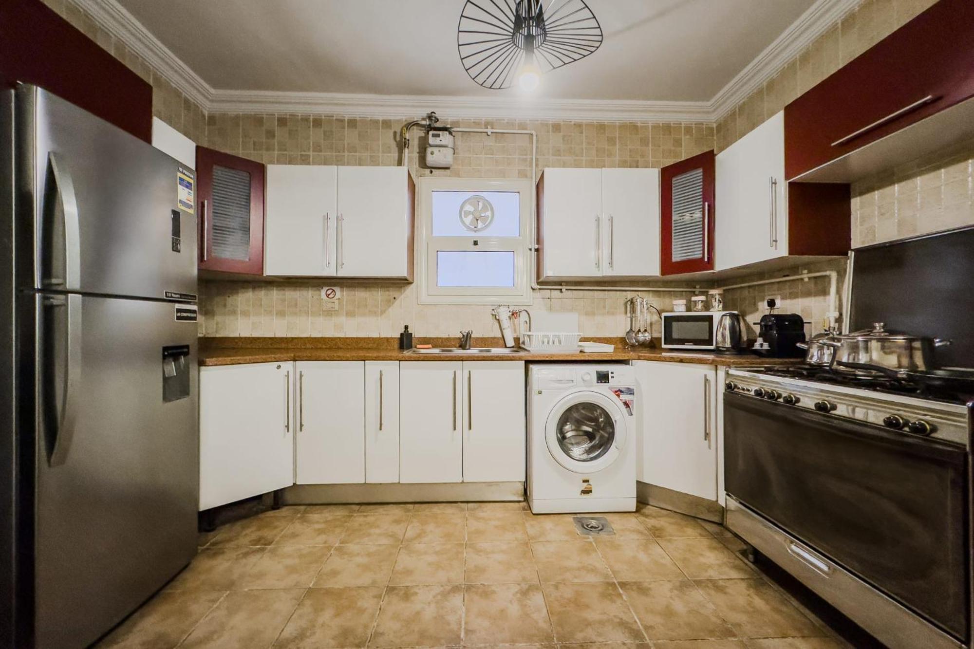 Distinct & Decent 2 Bdr Apt Steps From Nightlife And Airport Kairo Exteriör bild